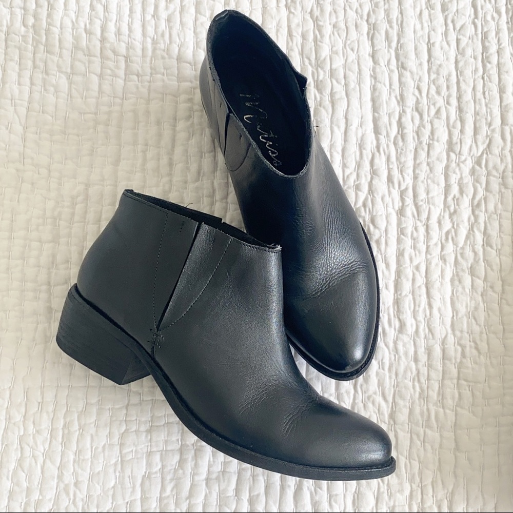 Matisse Black boots